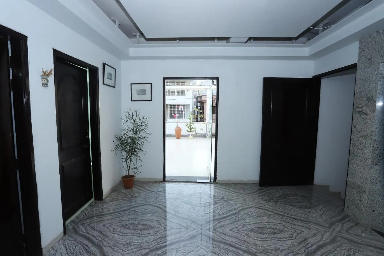 Hotel Blue Castle داكا