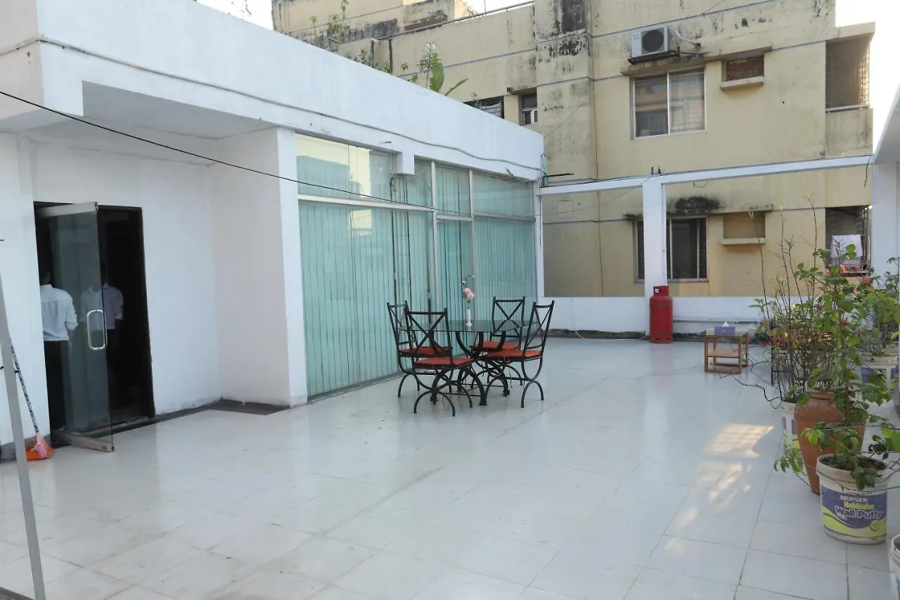 Hotel Blue Castle داكا بنغلاديش